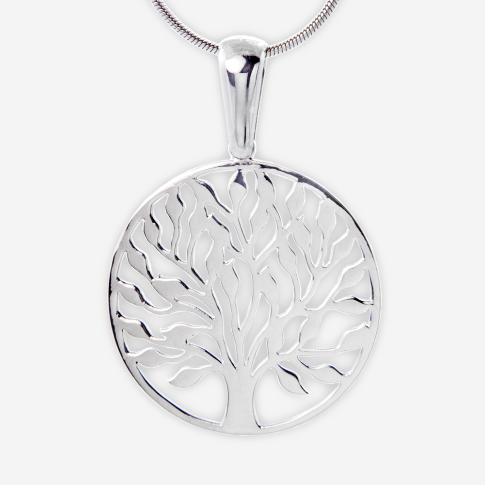Pendiente Calado hecho de Plata .925., con Diseño inspirado en el Árbol de la Vida.